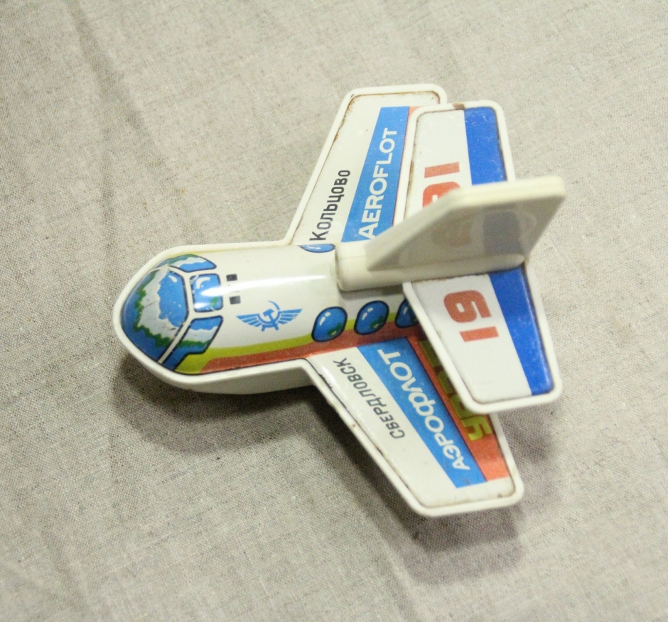 Интернет магазин игрушек: Модели самолетов для склеивания самолет ПЕ-8